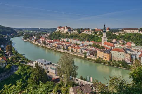 Gemeinde Hochburg-Ach Bezirk Braunau Duttendorf Aussicht Burghausen (Dirschl Johann) Österreich BR